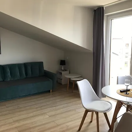 Проживание в семье Luxor